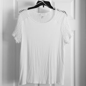 Crochet contrast sleeve top